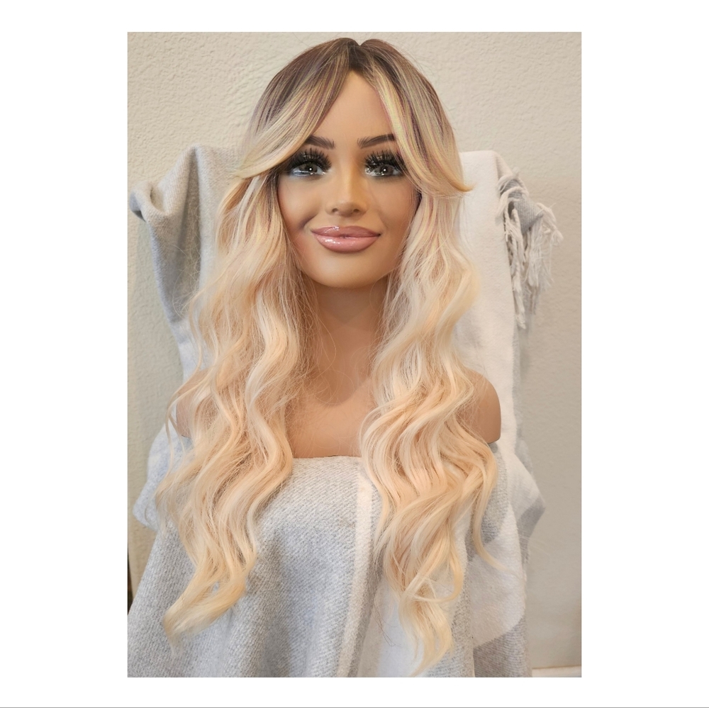 New in wholesale packaging, Blonde ombre wig